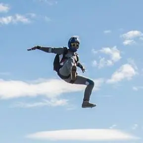 Frank 🛰️🛩️🪂⛵🛵🎿🔭